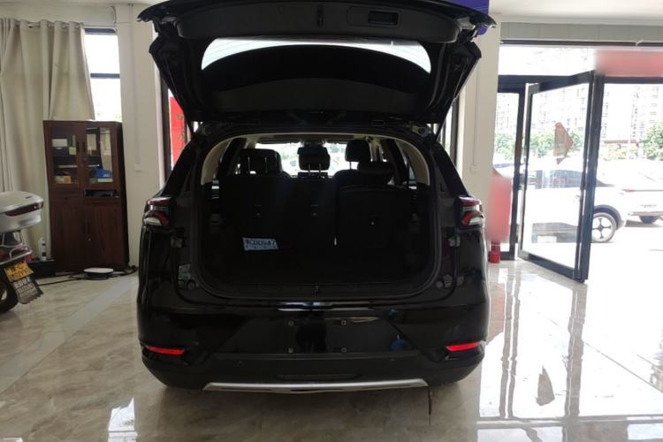 Used BYD Tang 2019 2.0T Automatic SmartConnect Luxury Edition 5 Seats China VI Standard Trunk