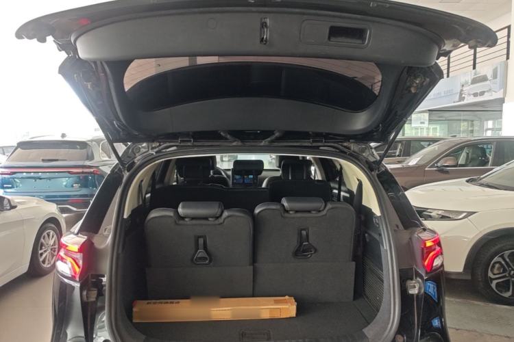 Used BYD Tang 2019 2.0T Automatic SmartConnect Prestige 7-Seater China VI Standard Trunk