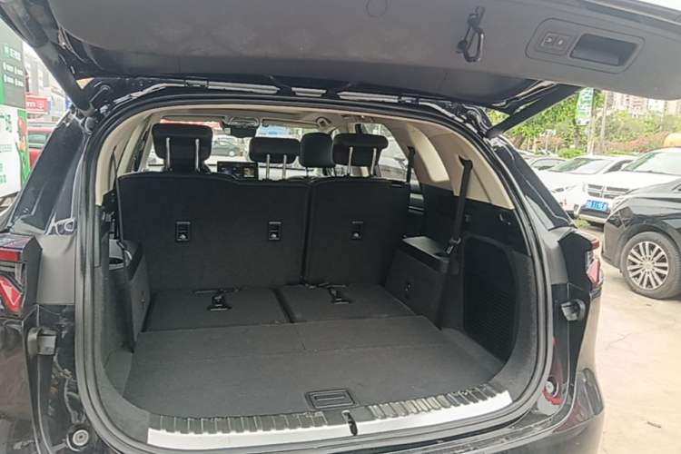 Used BYD Tang 2019 2.0T Automatic SmartConnect Luxury 7-Seater China VI Standard Trunk