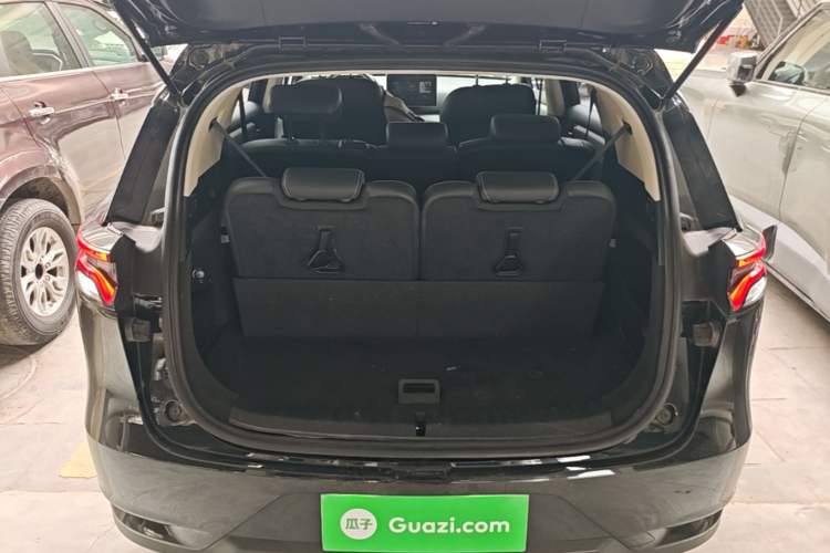 Used BYD Tang 2019 2.0T Automatic SmartConnect Luxury Edition 7 Seats China VI Standard Trunk
