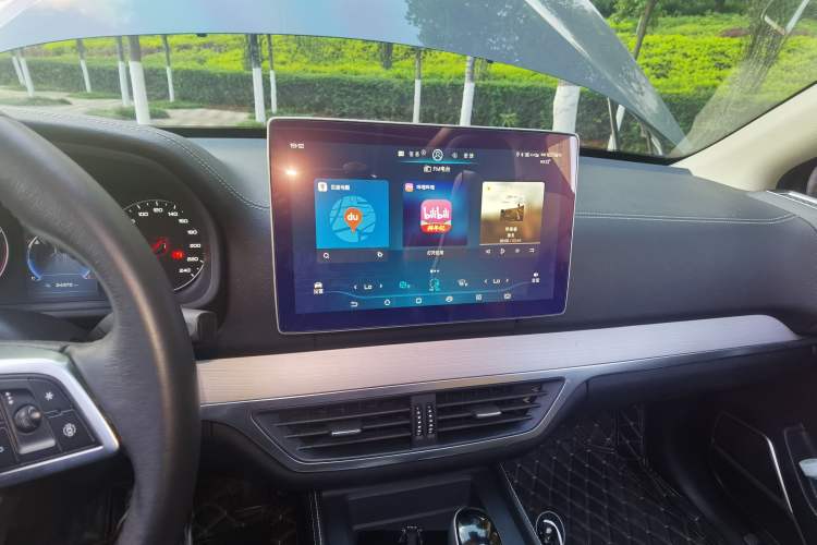 Used BYD Tang 2019 2.0T Automatic SmartConnect Prestige 7-Seater China VI Standard Audio And AC Panel