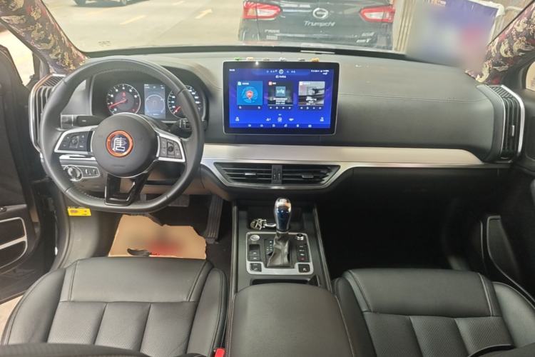 Used BYD Tang 2019 2.0T Automatic SmartConnect Prestige 7-Seater China VI Standard Center Console