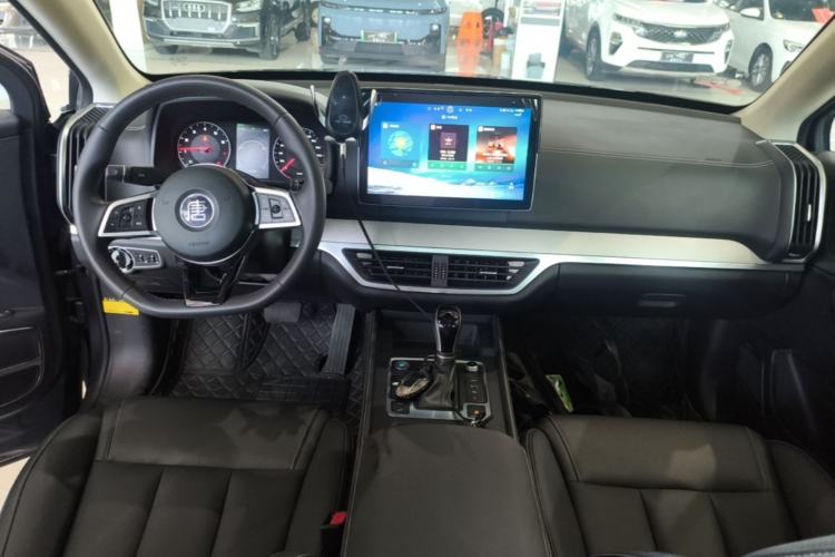 Used BYD Tang 2019 2.0T Automatic SmartConnect Prestige 7-Seater China VI Standard Center Console