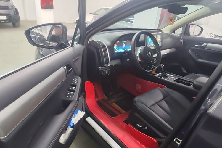 Used BYD Tang 2019 2.0T Automatic SmartConnect Luxury 7-Seater China VI Standard Driver Seat