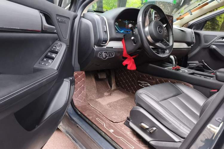 Used BYD Tang 2019 2.0T Automatic SmartConnect Luxury Version 5 Seats China VI Standard Driver Seat