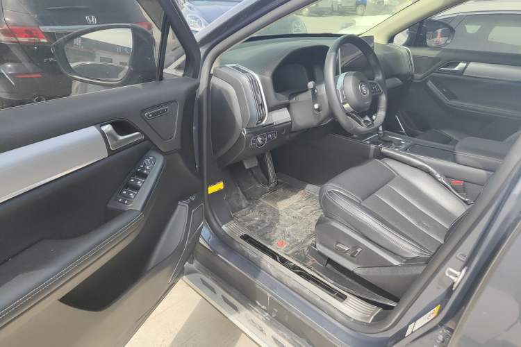 Used BYD Tang 2019 2.0T Automatic SmartConnect Luxury 7-Seater China VI Standard Driver Seat