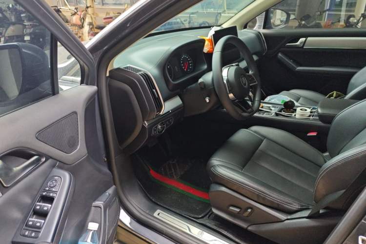 Used BYD Tang 2019 2.0T Automatic SmartConnect Prestige 5-Seater China VI Standard Driver Seat