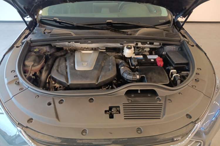 Used BYD Tang 2019 2.0T Automatic SmartConnect Luxury 7-Seater China VI Standard Engine Bay