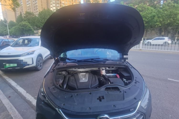 Used BYD Tang 2019 2.0T Automatic SmartConnect Prestige 7-Seater China VI Standard Engine Bay