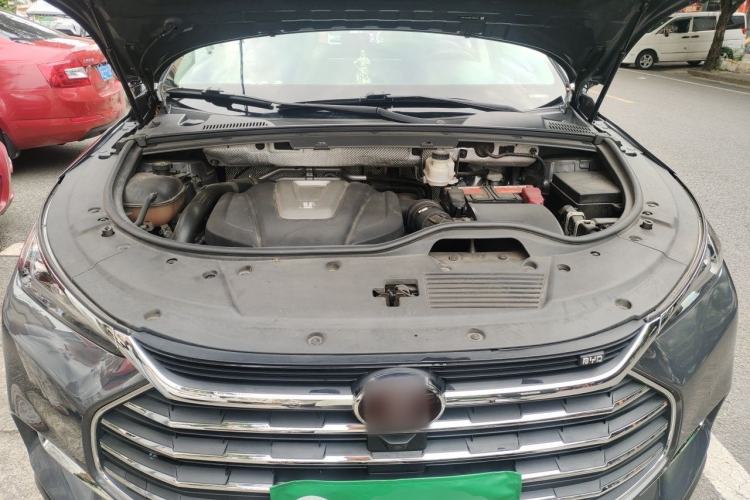 Used BYD Tang 2019 2.0T Automatic SmartConnect Prestige 7-Seater China VI Standard Engine Bay