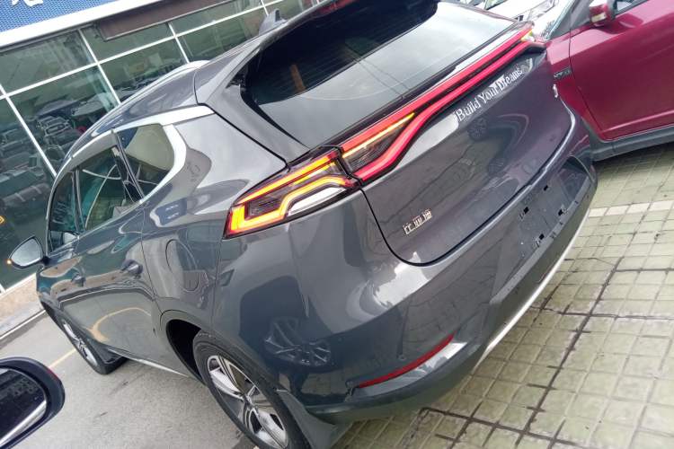 Used BYD Tang 2019 2.0T Automatic SmartConnect Luxury Edition 7 Seats China VI Standard Exterior 3