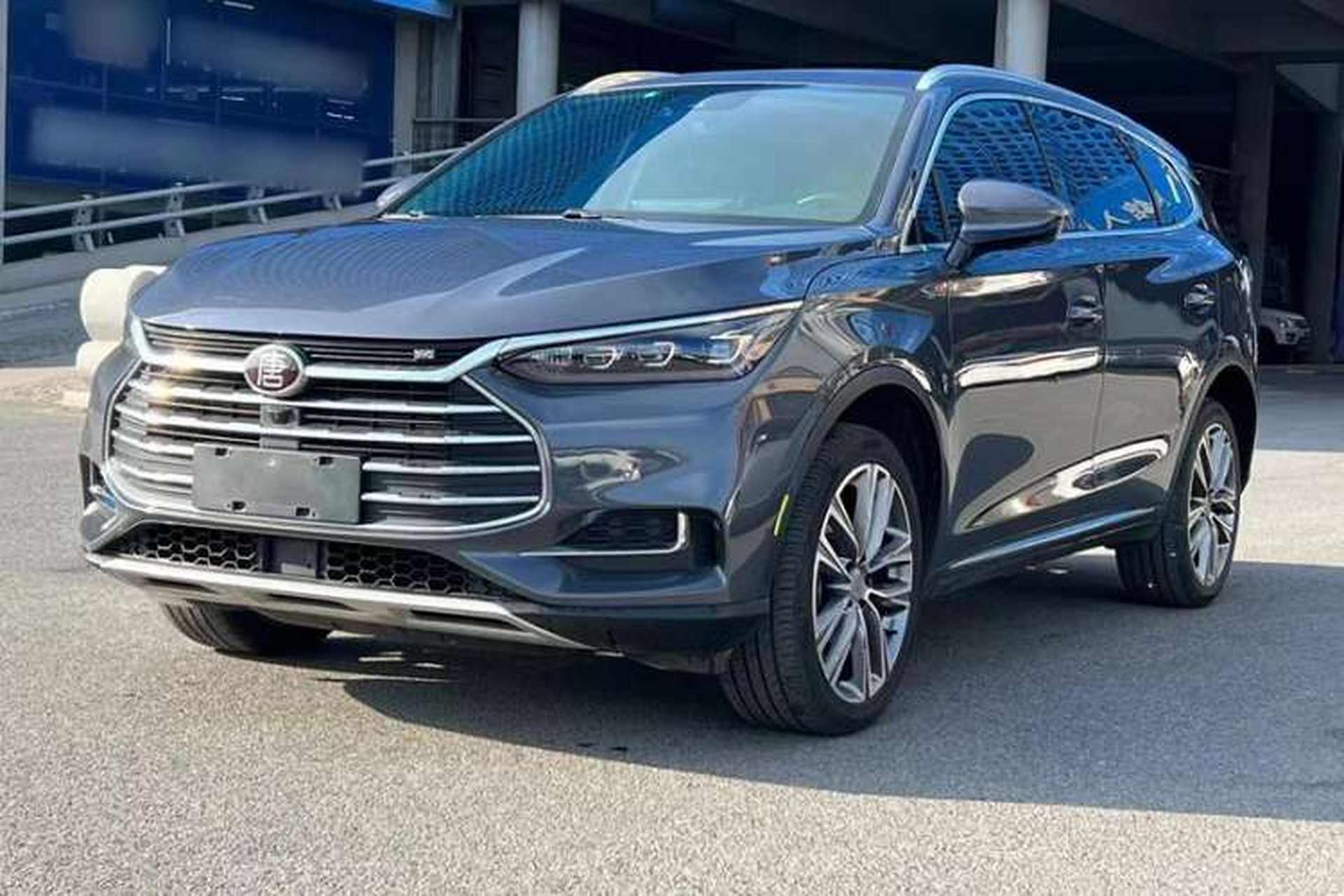 Used BYD Tang 2019 2.0T Automatic SmartConnect Luxury 7-Seater China VI Standard Front Left 45 Deg