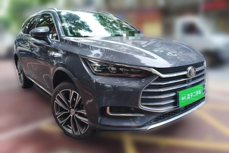 Used BYD Tang 2019 2.0T Automatic SmartConnect Luxury Version 5 Seats China VI Standard Front Right 45 Deg