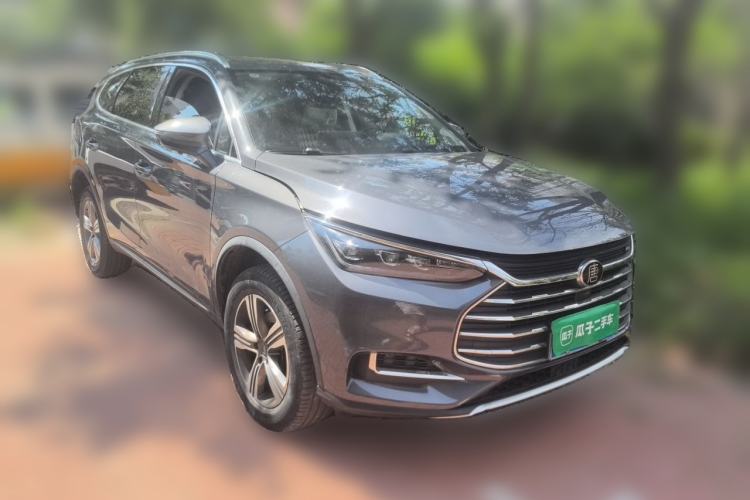 Used BYD Tang 2019 2.0T Automatic SmartConnect Luxury Edition 7 Seats China VI Standard Front Right 45 Deg