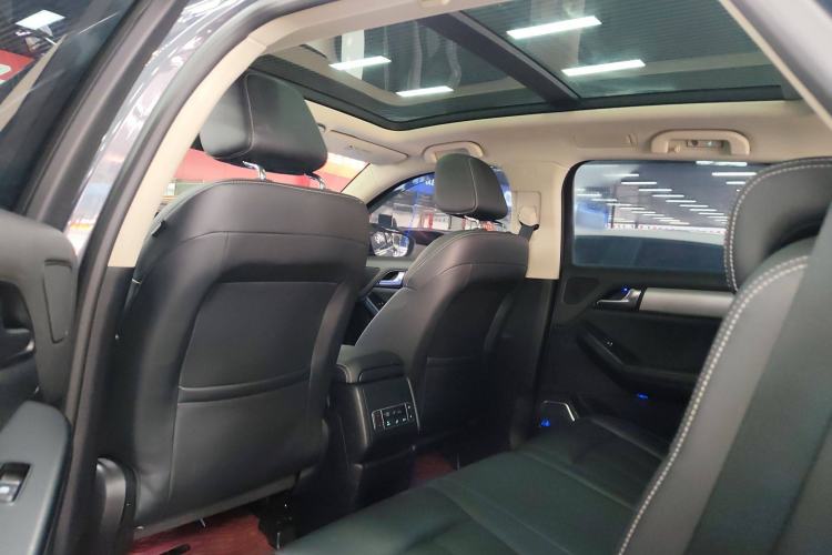 Used BYD Tang 2019 2.0T Automatic SmartConnect Prestige 7-Seater China VI Standard Headliner