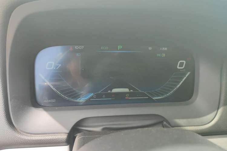 Used BYD Tang 2019 2.0T Automatic SmartConnect Luxury 7-Seater China VI Standard Instrument Cluster