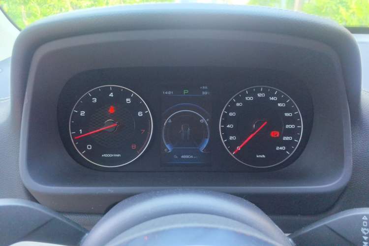 Used BYD Tang 2019 2.0T Automatic SmartConnect Luxury Edition 7 Seats China VI Standard Instrument Cluster