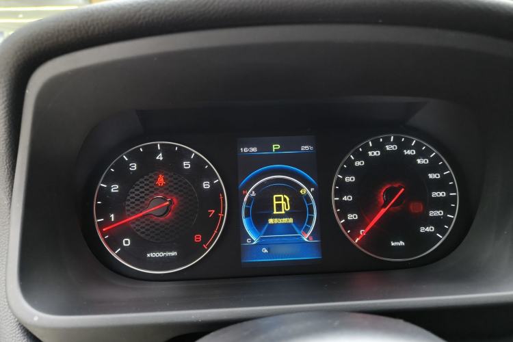 Used BYD Tang 2019 2.0T Automatic SmartConnect Prestige 7-Seater China VI Standard Instrument Cluster