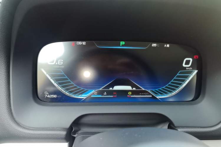 Used BYD Tang 2019 2.0T Automatic SmartConnect Luxury Version 5 Seats China VI Standard Instrument Cluster