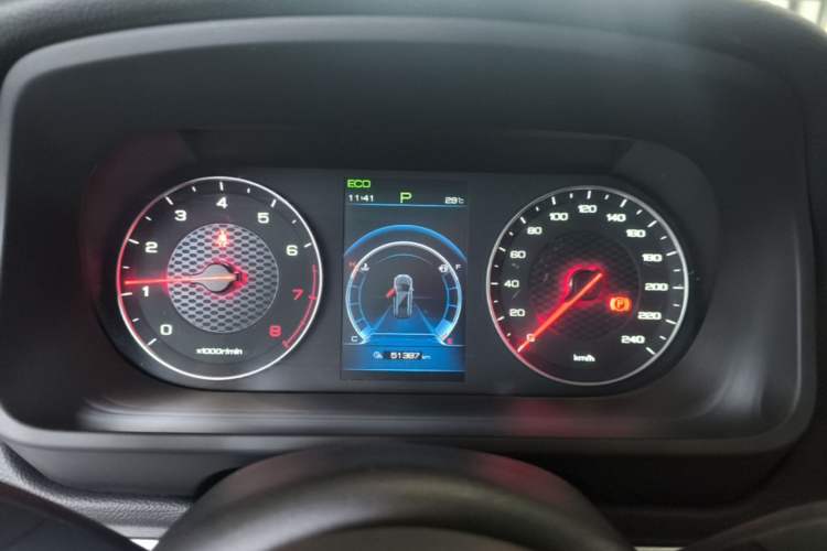 Used BYD Tang 2019 2.0T Automatic SmartConnect Prestige 7-Seater China VI Standard Instrument Cluster