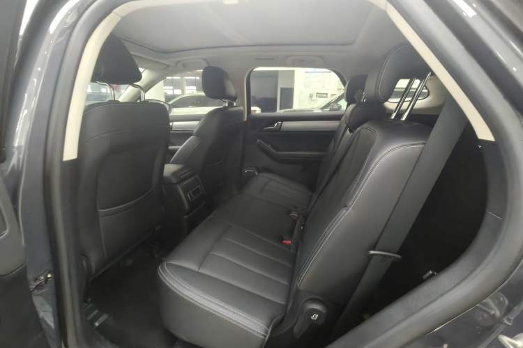 Used BYD Tang 2019 2.0T Automatic SmartConnect Prestige 7-Seater China VI Standard Interior 2