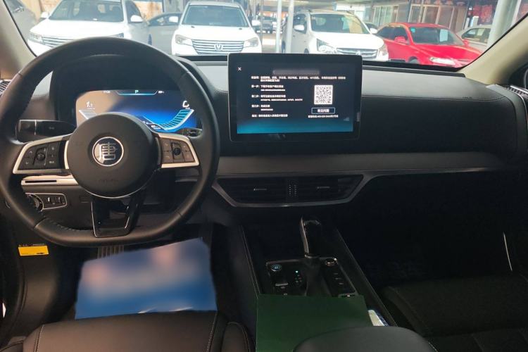 Used BYD Tang 2019 2.0T Automatic SmartConnect Luxury 7-Seater China VI Standard Interior 3