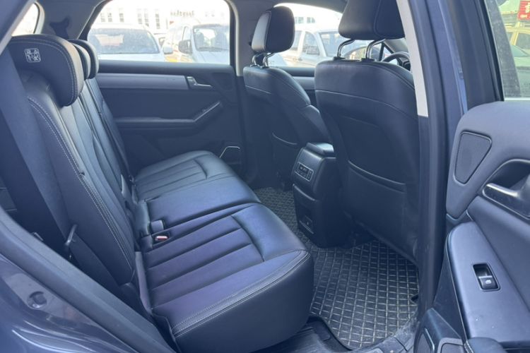 Used BYD Tang 2019 2.0T Automatic SmartConnect Prestige 7-Seater China VI Standard Interior 4