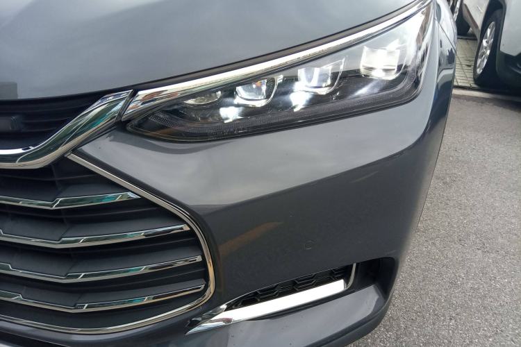 Used BYD Tang 2019 2.0T Automatic SmartConnect Luxury Edition 7 Seats China VI Standard Left Front Headlight
