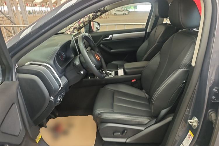 Used BYD Tang 2019 2.0T Automatic SmartConnect Prestige 7-Seater China VI Standard Left Front Seat