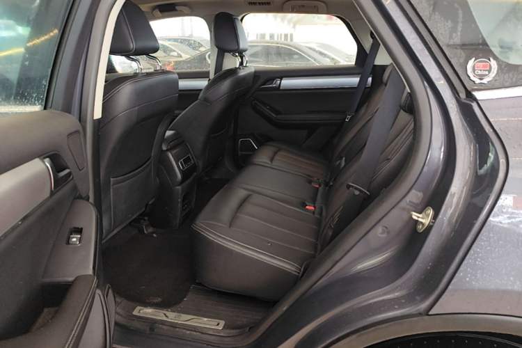 Used BYD Tang 2019 2.0T Automatic SmartConnect Prestige 7-Seater China VI Standard Left Rear Seat