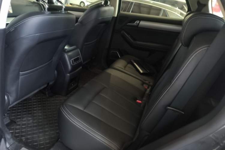 Used BYD Tang 2019 2.0T Automatic SmartConnect Prestige 7-Seater China VI Standard Left Rear Seat