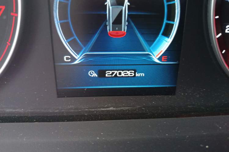 Used BYD Tang 2019 2.0T Automatic SmartConnect Prestige 7-Seater China VI Standard Odometer Close Up