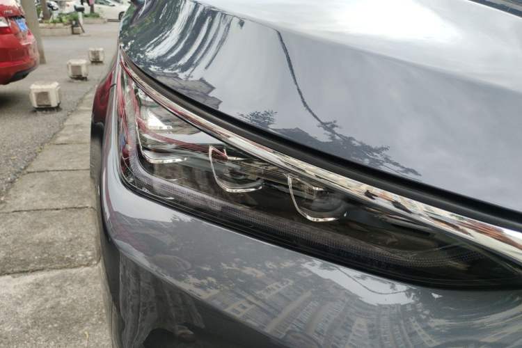 Used BYD Tang 2019 2.0T Automatic SmartConnect Prestige 7-Seater China VI Standard Right Front Headlight