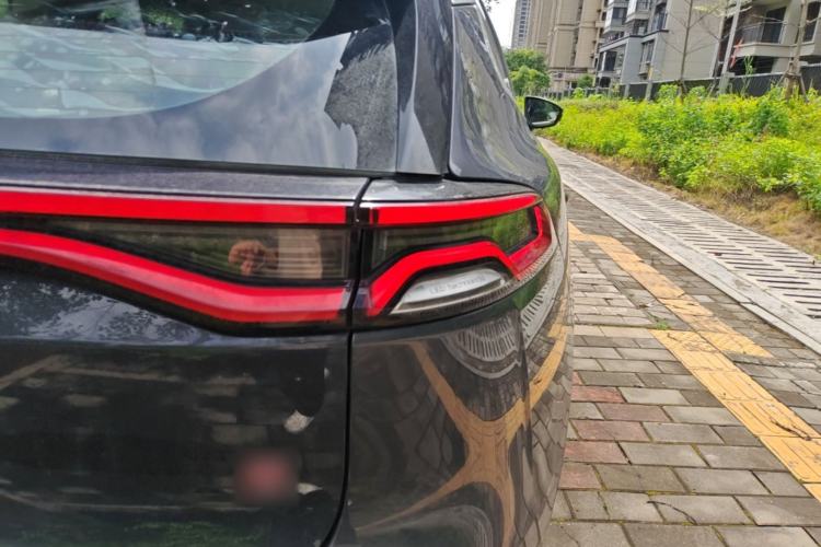 Used BYD Tang 2019 2.0T Automatic SmartConnect Prestige 7-Seater China VI Standard Right Rear Taillight