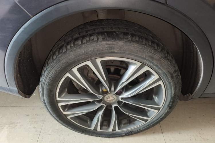 Used BYD Tang 2019 2.0T Automatic SmartConnect Prestige 7-Seater China VI Standard Right Rear Wheel Hub