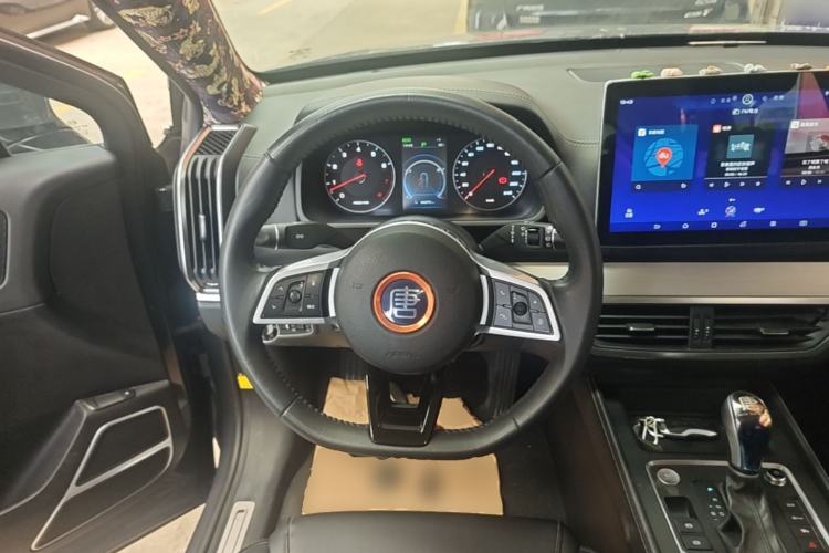 Used BYD Tang 2019 2.0T Automatic SmartConnect Prestige 7-Seater China VI Standard Steering Wheel