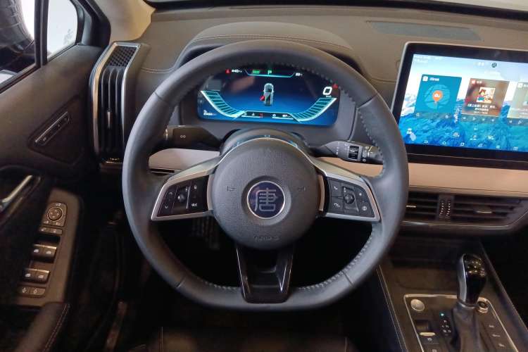 Used BYD Tang 2019 2.0T Automatic SmartConnect Luxury 7-Seater China VI Standard Steering Wheel