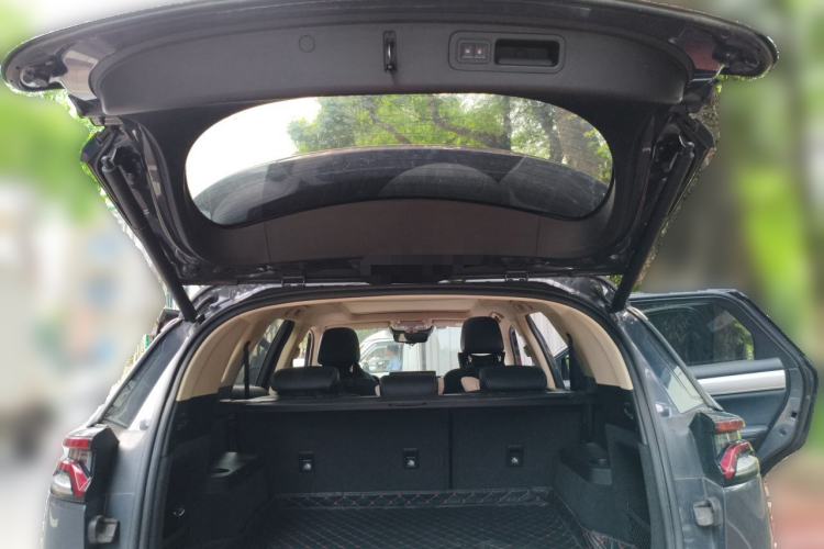 Used BYD Tang 2019 2.0T Automatic SmartConnect Luxury Version 5 Seats China VI Standard Trunk