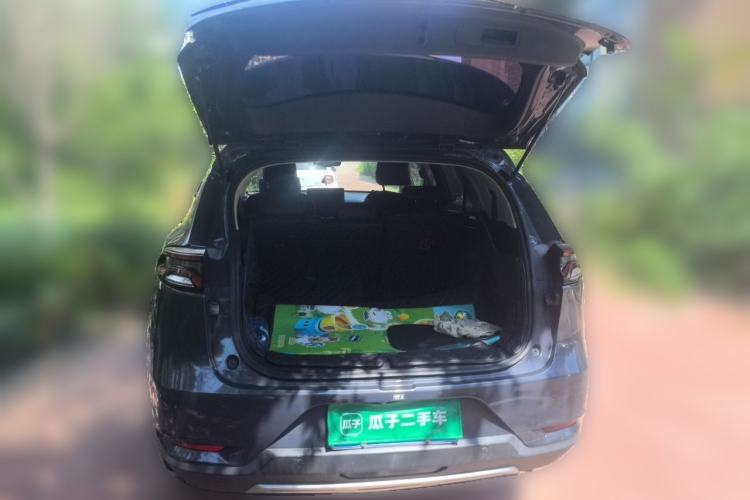 Used BYD Tang 2019 2.0T Automatic SmartConnect Luxury Edition 7 Seats China VI Standard Trunk