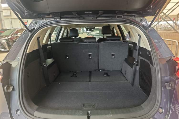 Used BYD Tang 2019 2.0T Automatic SmartConnect Prestige 7-Seater China VI Standard Trunk