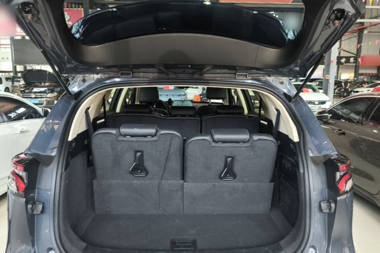 Used BYD Tang 2019 2.0T Automatic SmartConnect Prestige 7-Seater China VI Standard Trunk