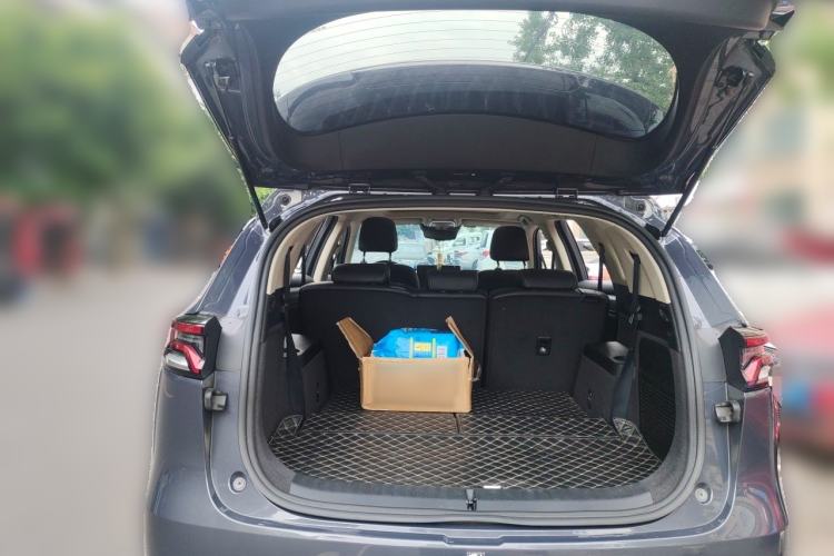 Used BYD Tang 2019 2.0T Automatic SmartConnect Prestige 7-Seater China VI Standard Trunk