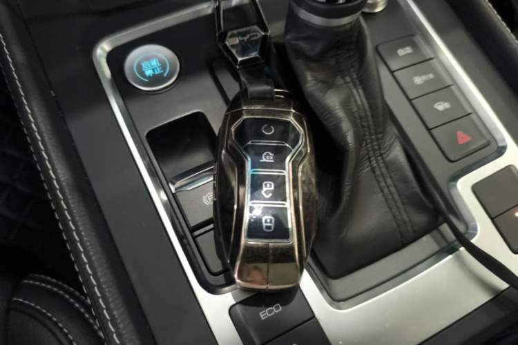 Used BYD Tang 2019 2.0T Automatic SmartConnect Prestige 7-Seater China VI Standard Vehicle Key