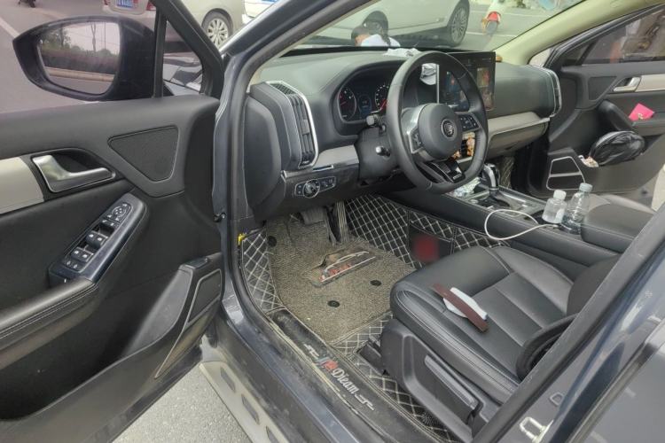Used BYD Tang 2019 2.0T Automatic SmartConnect Luxury Edition 7 Seats China VI Standard Driver Seat