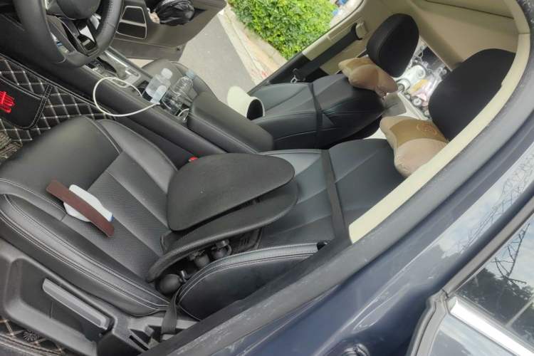 Used BYD Tang 2019 2.0T Automatic SmartConnect Luxury Edition 7 Seats China VI Standard Left Front Seat