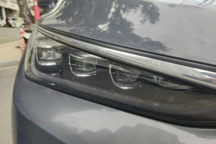 Used BYD Tang 2019 2.0T Automatic SmartConnect Luxury Edition 7 Seats China VI Standard Right Front Headlight