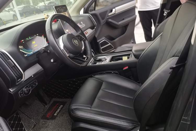 Used BYD Tang 2019 2.0T Automatic SmartConnect Luxury Version 5 Seats China VI Standard Left Front Seat