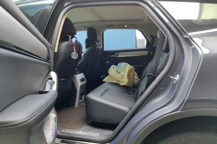 Used BYD Tang 2019 2.0T Automatic SmartConnect Prestige 7-Seater China VI Standard Left Rear Seat