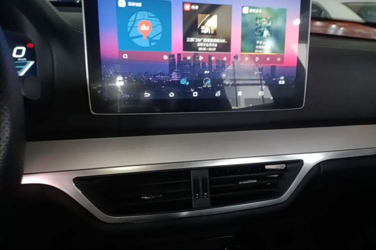 Used BYD Tang 2019 2.0T Automatic SmartConnect Luxury 7-Seater China VI Standard Audio And AC Panel