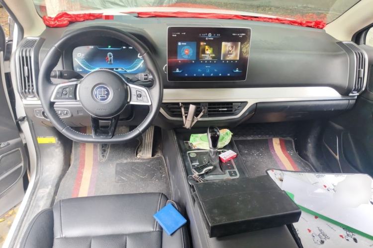 Used BYD Tang 2019 2.0T Automatic SmartConnect Luxury 7-Seater China VI Standard Center Console
